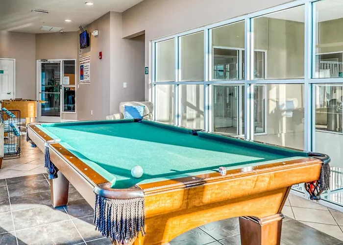 Crystal Shores West 202