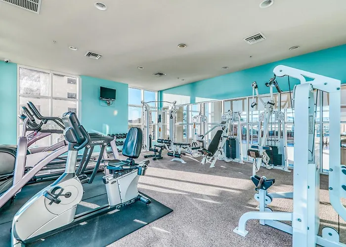 Crystal Shores West 202 Aparthotel 4*