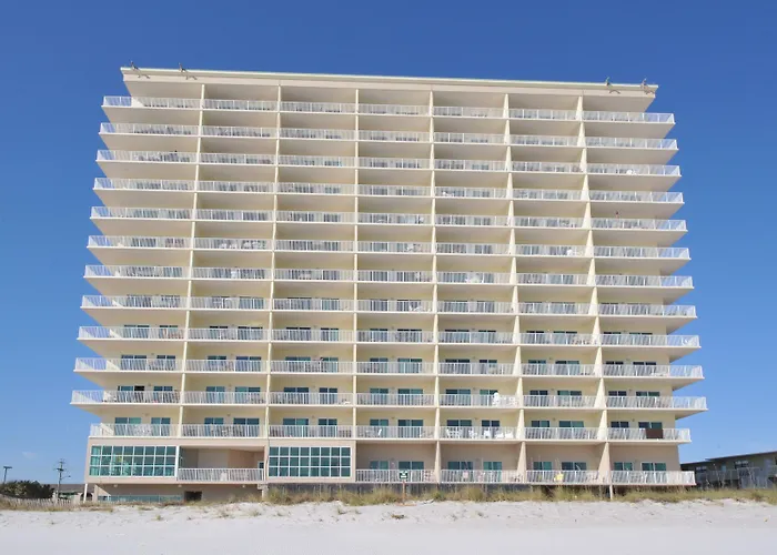Crystal Shores West 202 Aparthotel 4*