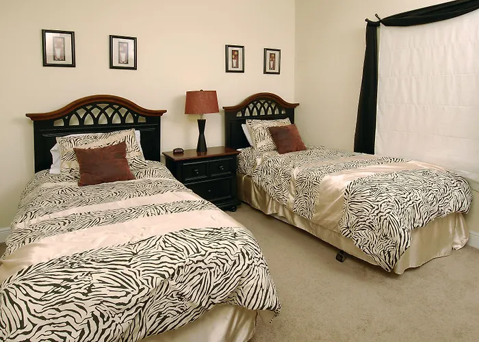 Crystal Shores West 202 Aparthotel