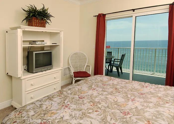 Crystal Shores West 202