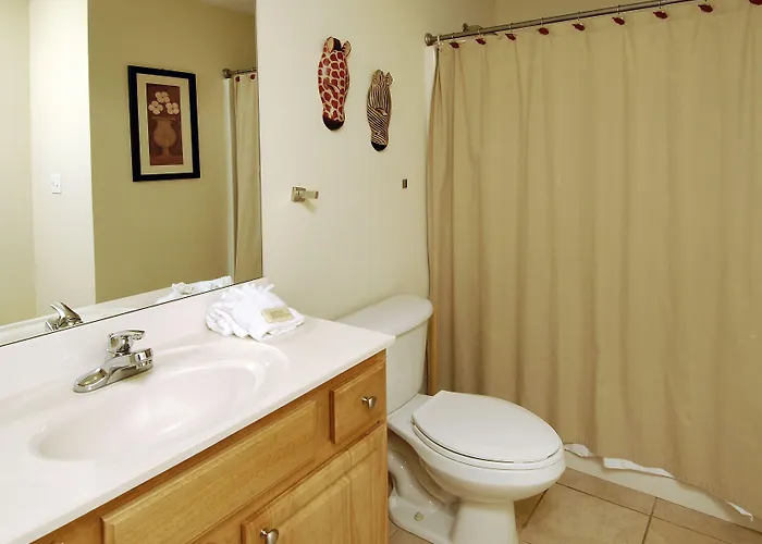 Crystal Shores West 202 Aparthotel