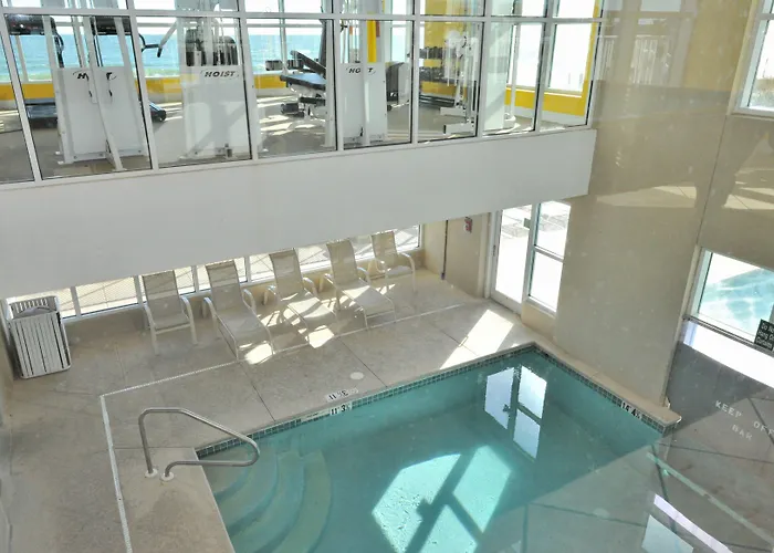 Aparthotel Crystal Shores West 202 4*