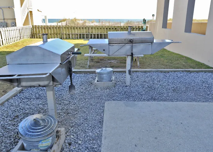 Crystal Shores West 202 Aparthotel